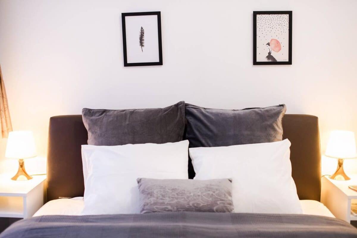 Very Central Spacious Ac Apartment Boedapest Buitenkant foto
